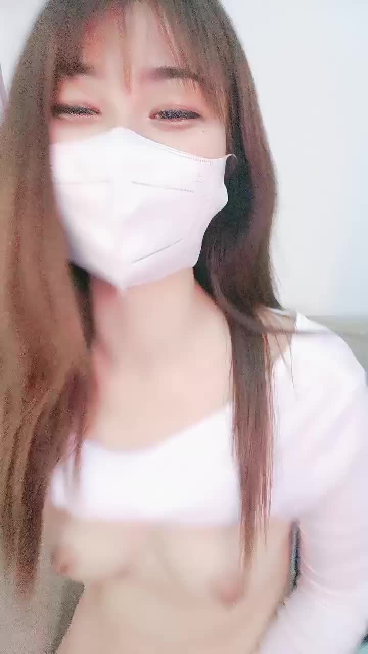 伊丫粉嫩嫩学妹三月三十一号
